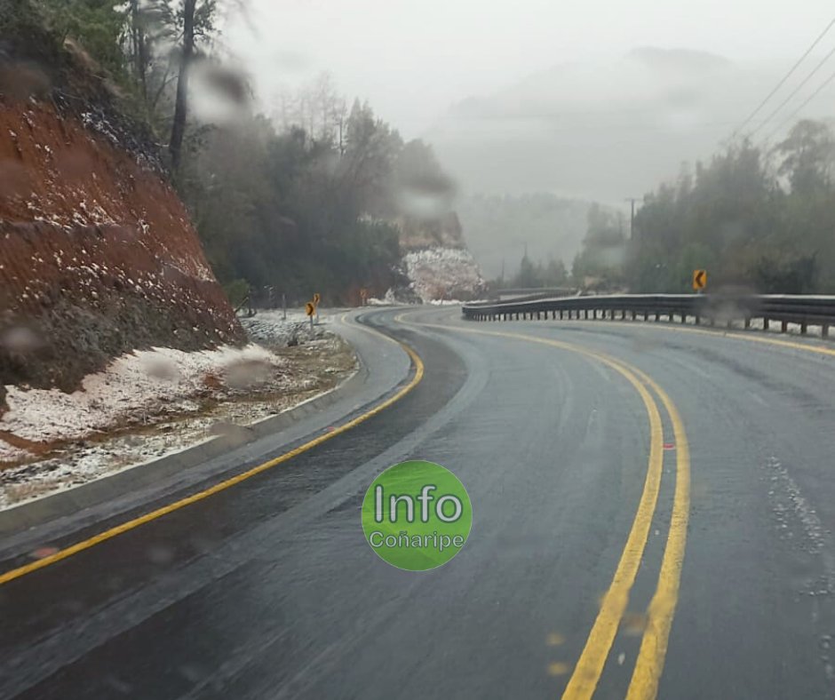 IConaripe's tweet photo. ⚠️ ACTUALIZADO | RUTA #COÑARIPE - #LIQUIÑE
La vía está muy resbaladiza, con agua nieve.
Las fotografías corresponden al sector #Trafun, pasado #RíoHueico, desde Coñaripe.
La recomendación es a la conducción con mucha precaución.
.
#Panguipulli #LosRíos
@HectorPachecor https://t.co/QdHjTzSuIh