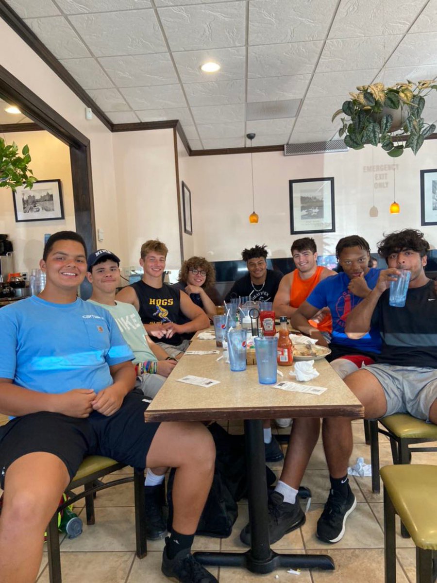 Post lift breakfast with the guys!!   <a href="/SchroederFtball/">Schroeder Football</a> <a href="/mstumpy50/">Michael Stumpf</a> <a href="/damelio_davis/">Davis Damelio</a> <a href="/zainman0706/">Zain Khan</a> <a href="/nickdistefano42/">Nick DiStefano</a> <a href="/troubleman234/">Lance Becoats jr</a>