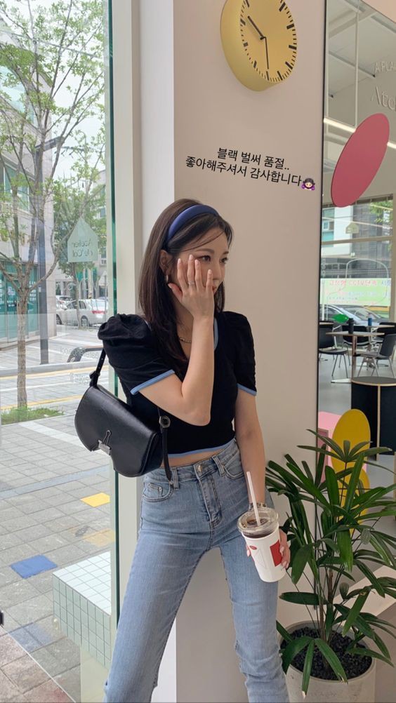 eyeos_official's tweet photo. 이건 친구들과 있을때 찍은거에요^-^ 👭나는 다시는 볼 수 없지만 Hahaha 🥲
#EYEOS #구리안 #GU_RI_AN https://t.co/n87P0yVT7H