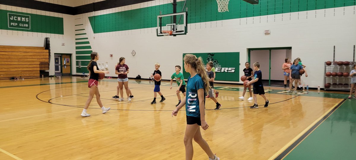 JCNwbb's tweet photo. Day 1 of our youth camp in the books great coaching form our high school players. https://t.co/RNUdT5pCOD