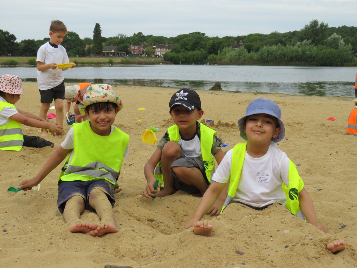 RiversideMhead's tweet photo. Year 1 have had the best day at the Ruislip Lido! Memories made, happy learners 😊🌳☀️🌊 https://t.co/iECpdoP4Ck