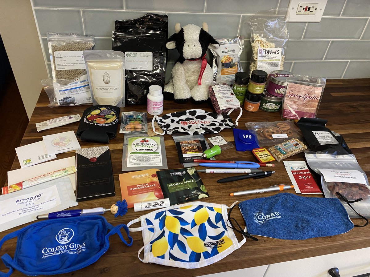 VirginiaALee's tweet photo. In honor of this week’s ⁦@IFT⁩ #IFTFIRST Annual Meeting and Expo, here’s a photo of swag from ⁦@ChicagoIFT⁩ Nov 2021 Suppliers Symposium and Expo. #CSIFT #ChicagoIFT https://t.co/ZWl56Lce1N