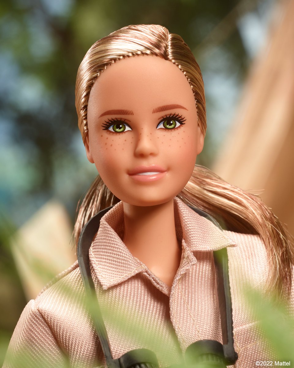 Since Dr. Jane Goodall’s journey at age 26 to study chimpanzees in their natural habitat, she's paved the way for humanitarian leaders to forge their own path. Her work as an ethologist, conservationist &amp; animal advocate has been a force of compassion &amp; a benefit to our planet.🌍