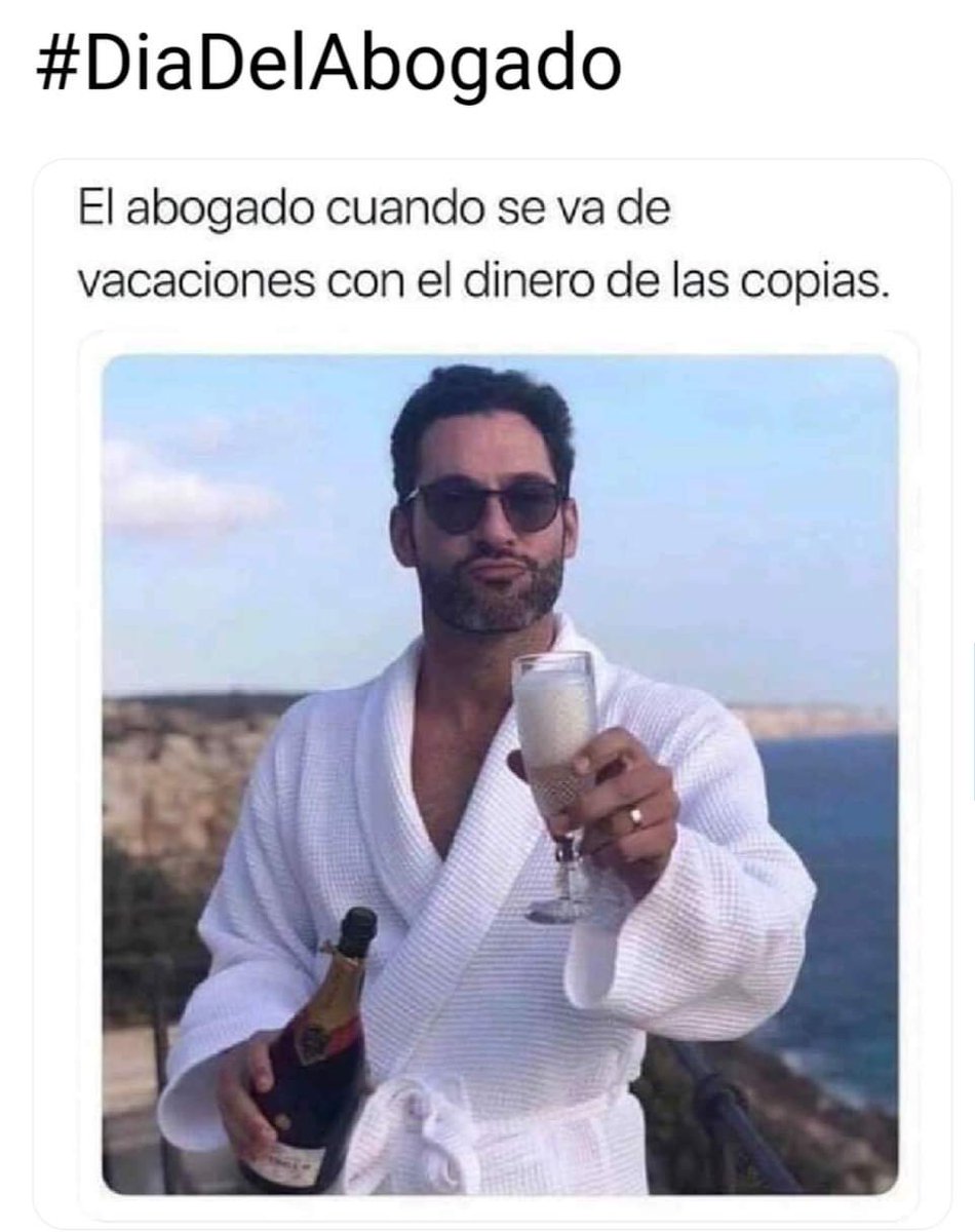 ¡¡Felicidades a todos mis amigos y seguidores ABOGADOS!! ❤🥂🍾🥳 Dicen que era tan buen abogado, que los huevos divorciados le salían con todo y pensión alimenticia... 😜

#DíaDelAbogado