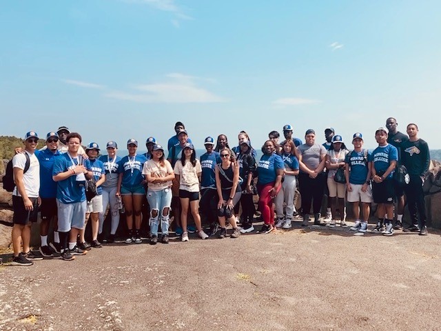 President @marcmjerome led some of our incoming first-year students on a fun hike exploring the NJ Palisades today. The views across the Hudson River are spectacular! We cannot wait to welcome all of our new students to campus later this summer!