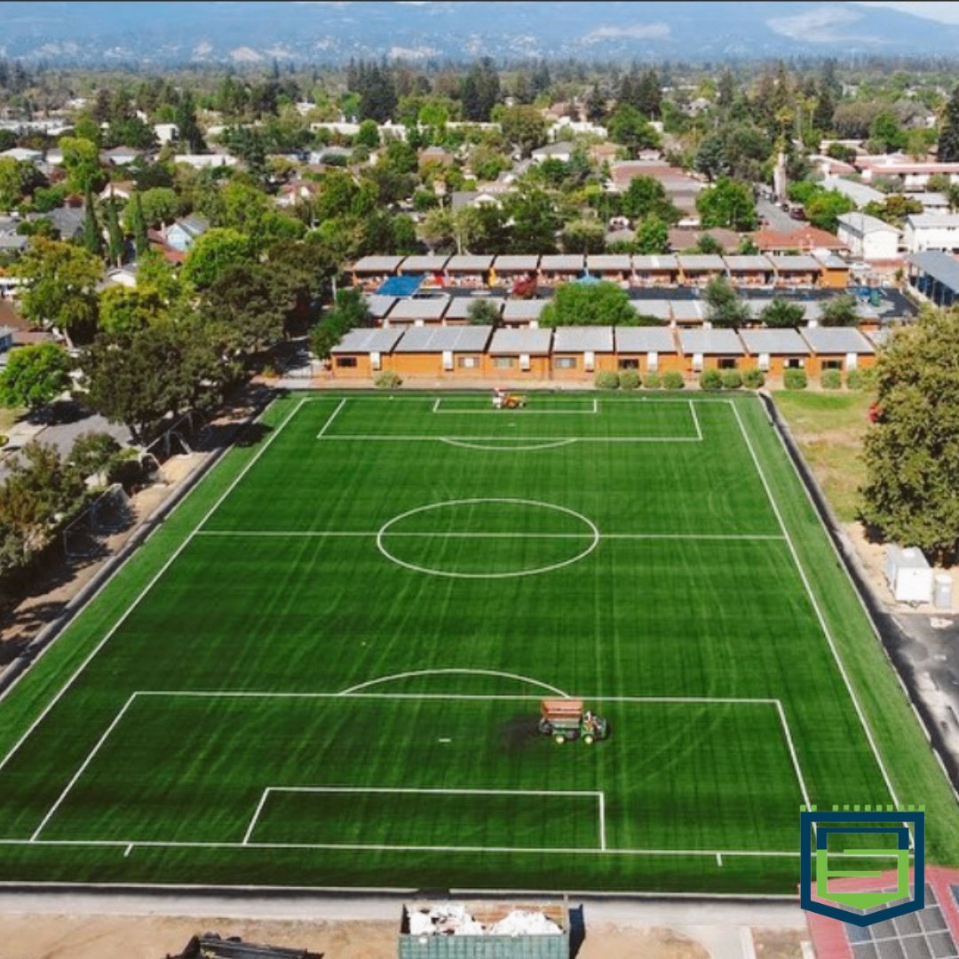 This field of our dreams was recently installed by KYA North at Anderson Park. 

The product is GameChanger 46 over Brock SP14 with rubber infill! 

How great does this look?! 

#TheRecreationalGroup #Sporturf