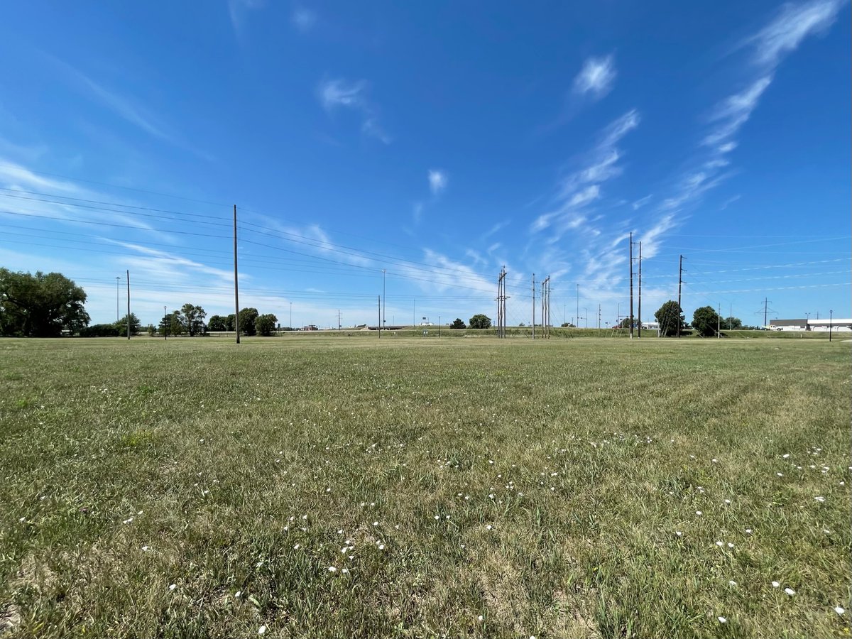 C21Midlands's tweet photo. 🚨 New Listing! 🚨
Great investment opportunity that is ideally located just off I-80 and 2nd Avenue! 1.76 flat acres. See more at https://t.co/vnhZ9bxh8q. https://t.co/F7k36oUiqj