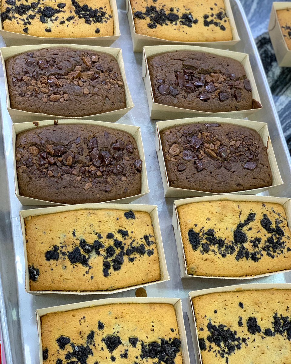 dupesbakery's tweet photo. Banana bread 
Oreo vanilla loaf 
4,000 naira 

Buy one and get the second one 50% off https://t.co/GFKl5nsidJ