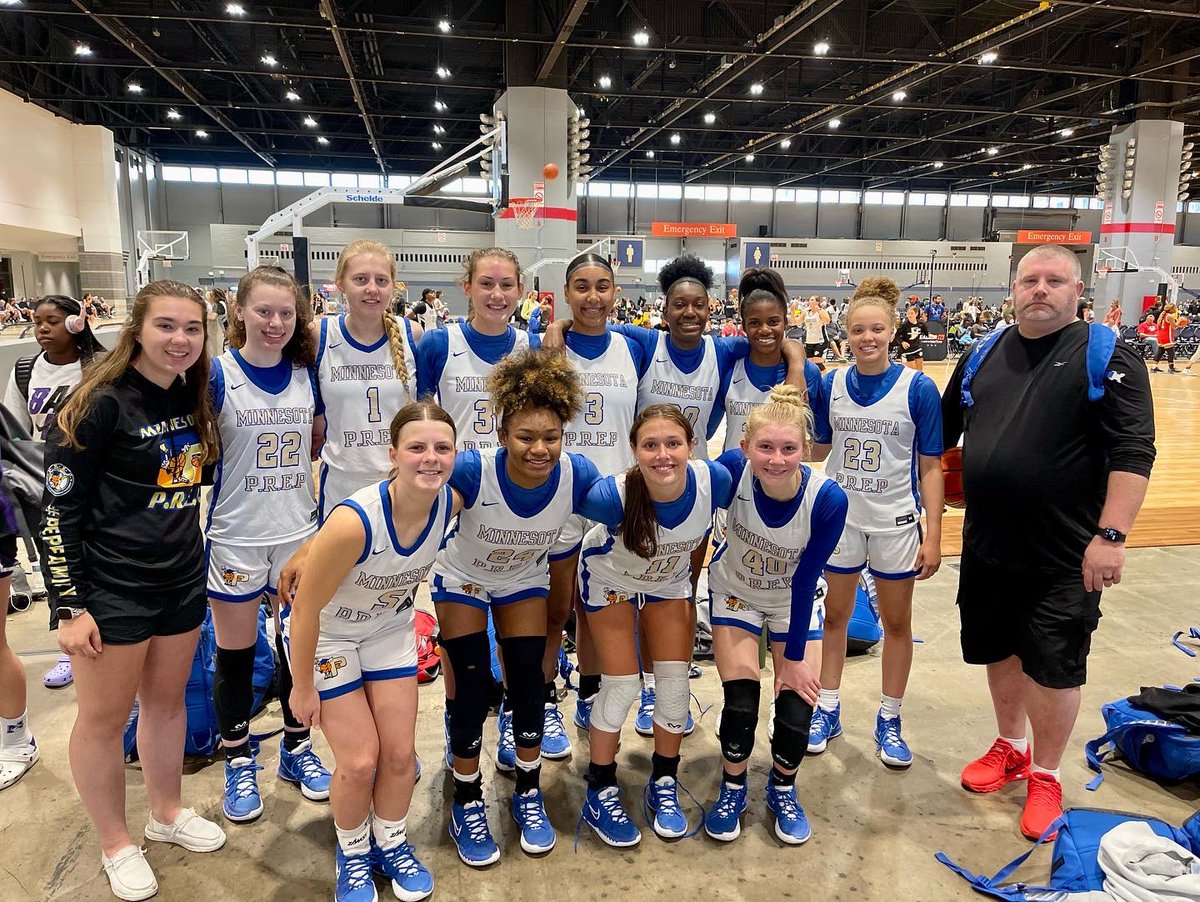 CSchmittdiel's tweet photo. Proud of these ladies and @JSchmittdiel24 for playing 10 games this week/end and staying healthy, which was our goal!! #PREPFAMILY https://t.co/MFbGcez6Y1