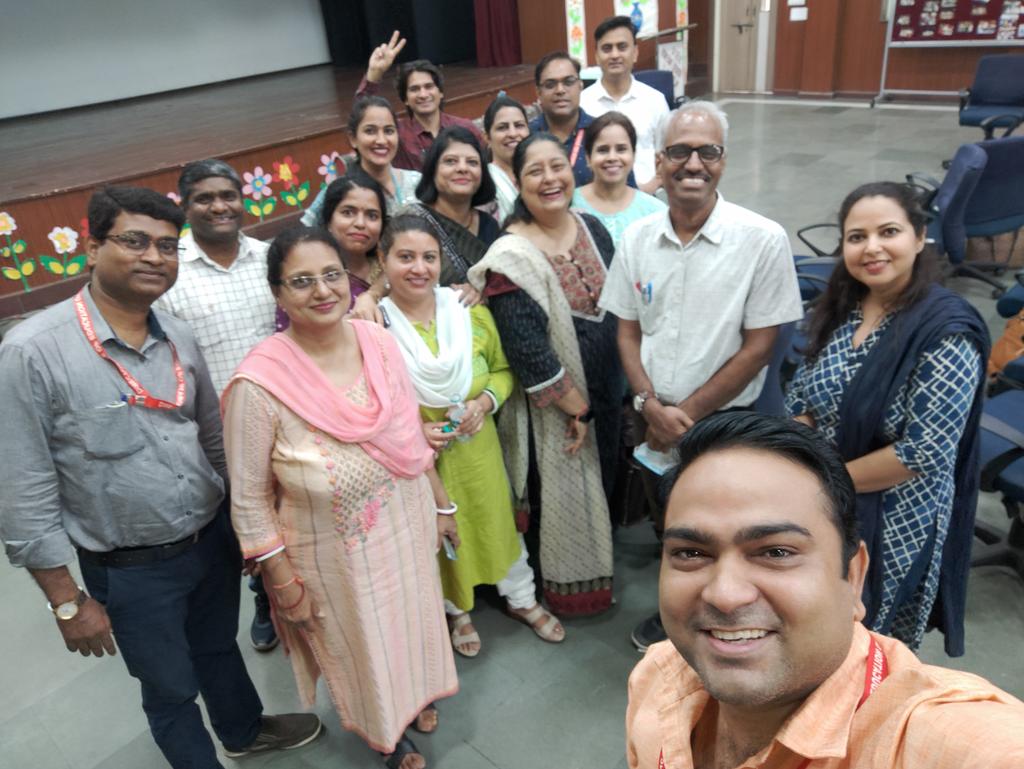MentorUsp's tweet photo. Significant interaction of delegation of Maharashtra Edu Deptt headed by hon'ble Secy Edu with #MentorTeachers of @Dir_Education to understand  #DelhiEducationModel was astounding.Two states talked #Education #Students #Teachers #Academics
@gupta_iitdelhi 
@SCERT2021 
@PbpandeyB https://t.co/CRZ8iZI85h