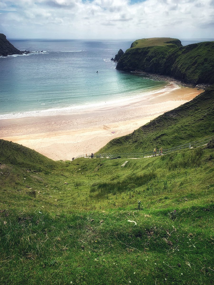 TinaMc_Cool's tweet photo. Silver strand out by Glencolmcille this morning 

@Donegal_ie @wildatlanticway @govisitdonegal @DeptCulturelRL @TourismIreland #Donegal #Silverstrandbeach #Summer2022 https://t.co/dmqqOxbGVN