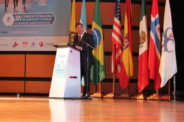 ACHC_Col's tweet photo. #SimposioACHC "La pregunta no es cómo evitarles eventos adversos a los malos profesionales de la salud, sino como evitarles EA a los buenos profesionales de la salud" Sergio Castaño Johnson & Johnson
#ACHC #Corferias #Meditech #eventos https://t.co/59AFvUMM8V