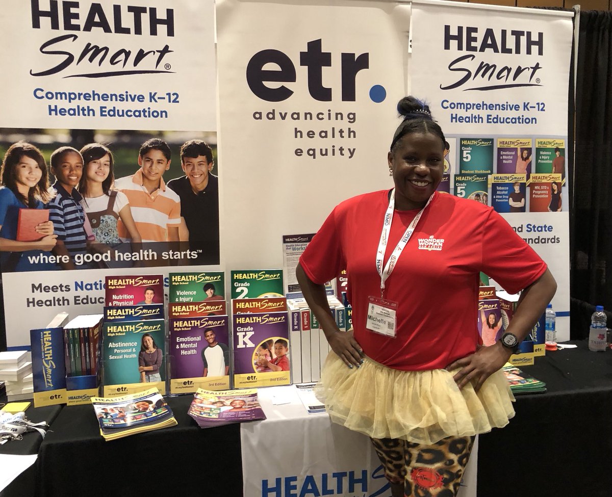 JohnHenry56's tweet photo. .@ETRorg and #HealthSmartK12 got a surprise visit from #wonderwoman during #texAHPERD #dontstopbelievin22 #schoolhealth and #physed #teachers meeting. #healthed for all! https://t.co/JcHuo22Kne