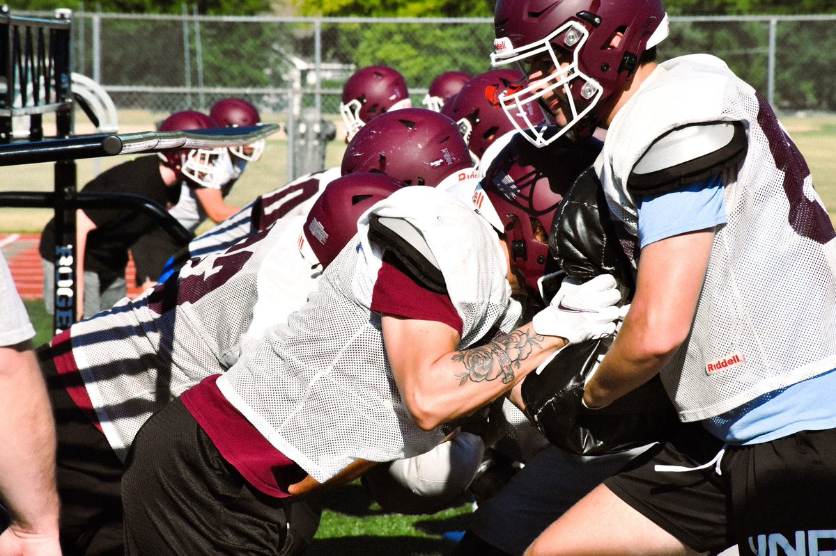 LTHSfootball's tweet photo. grind don't stop. https://t.co/z1ksvz3qNA