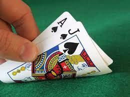 BatScientist's tweet photo. #MondayMotivation I still play...
#BlackJack♠♥♦♣ 2022
Bankroll: $1000
Table min-max: 10-1000
Strategy: Basic + risk management
Returns: 40% or $400
Duration: 25 minutes (while I waited for comped 🍕)
Reward: Pocket money 😏
#BoringButProfitable 🤑🤑🤑
I’ll take it… https://t.co/LSmbMPiaCw