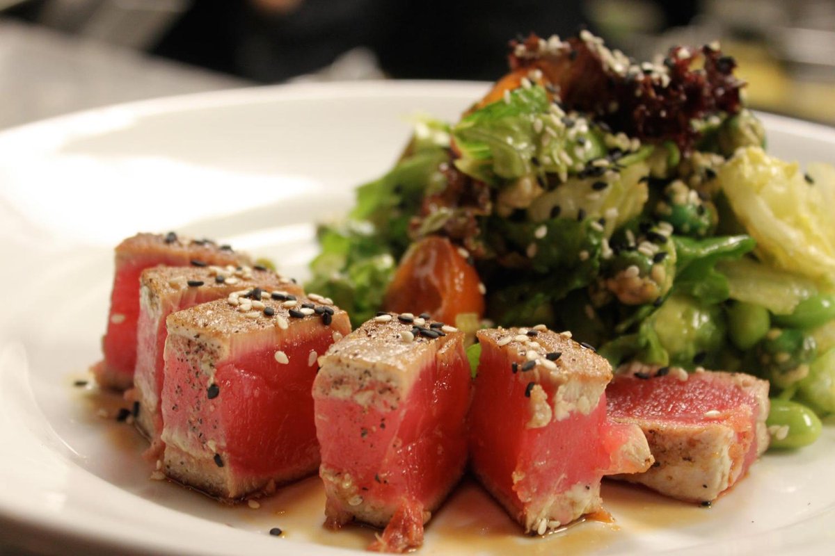 Just Updated: <a href="/grassroots_az/">GRASSROOTSkitchen</a> 

kingofhappyhour.com/phoenix/bars/g…