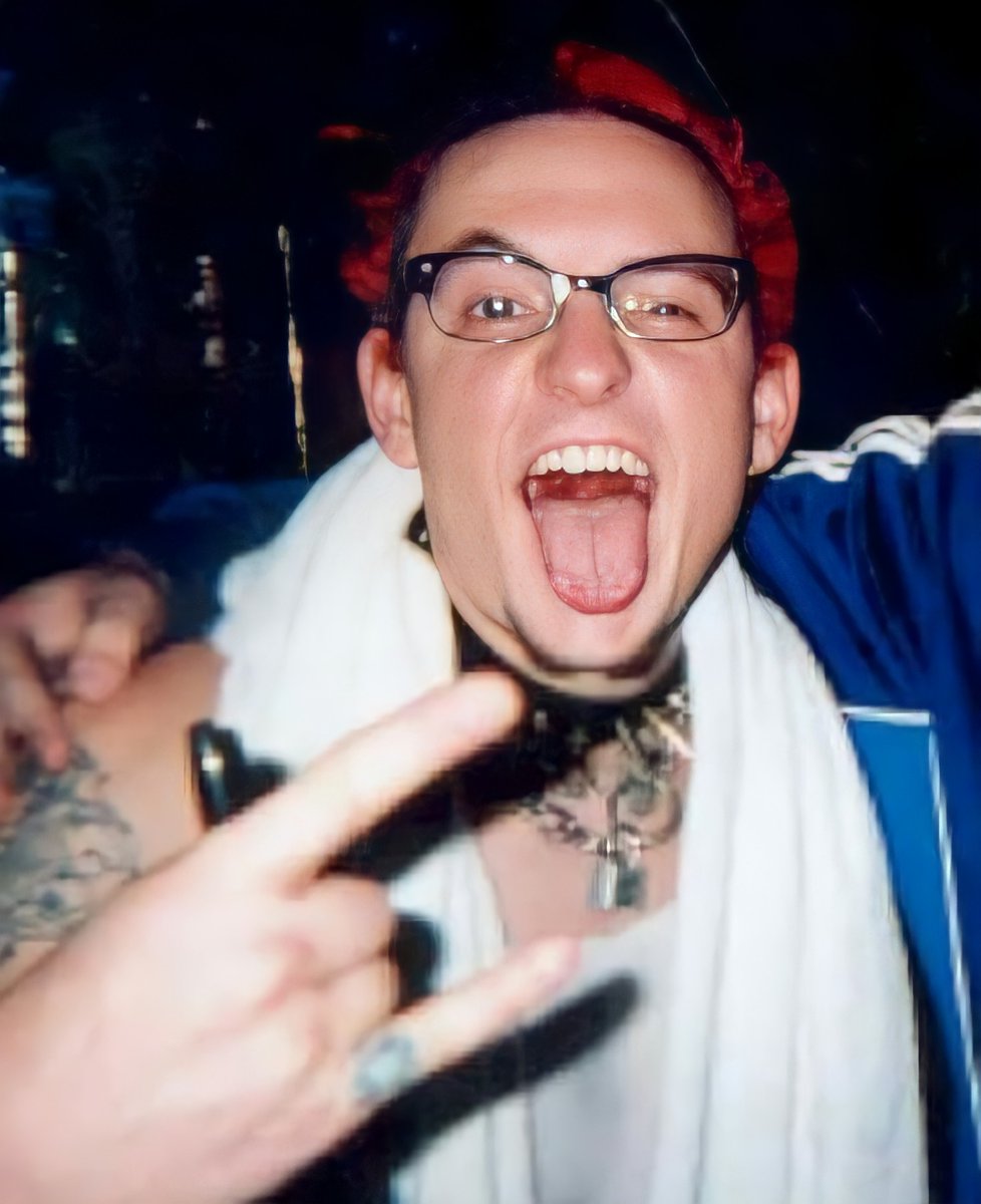 meduzaptrs's tweet photo. Moments ❤️

#ChesterBennington 
#MakeChesterProud 
#LinkinPark 
#Music 
#Love https://t.co/Kp7DCCFzoz