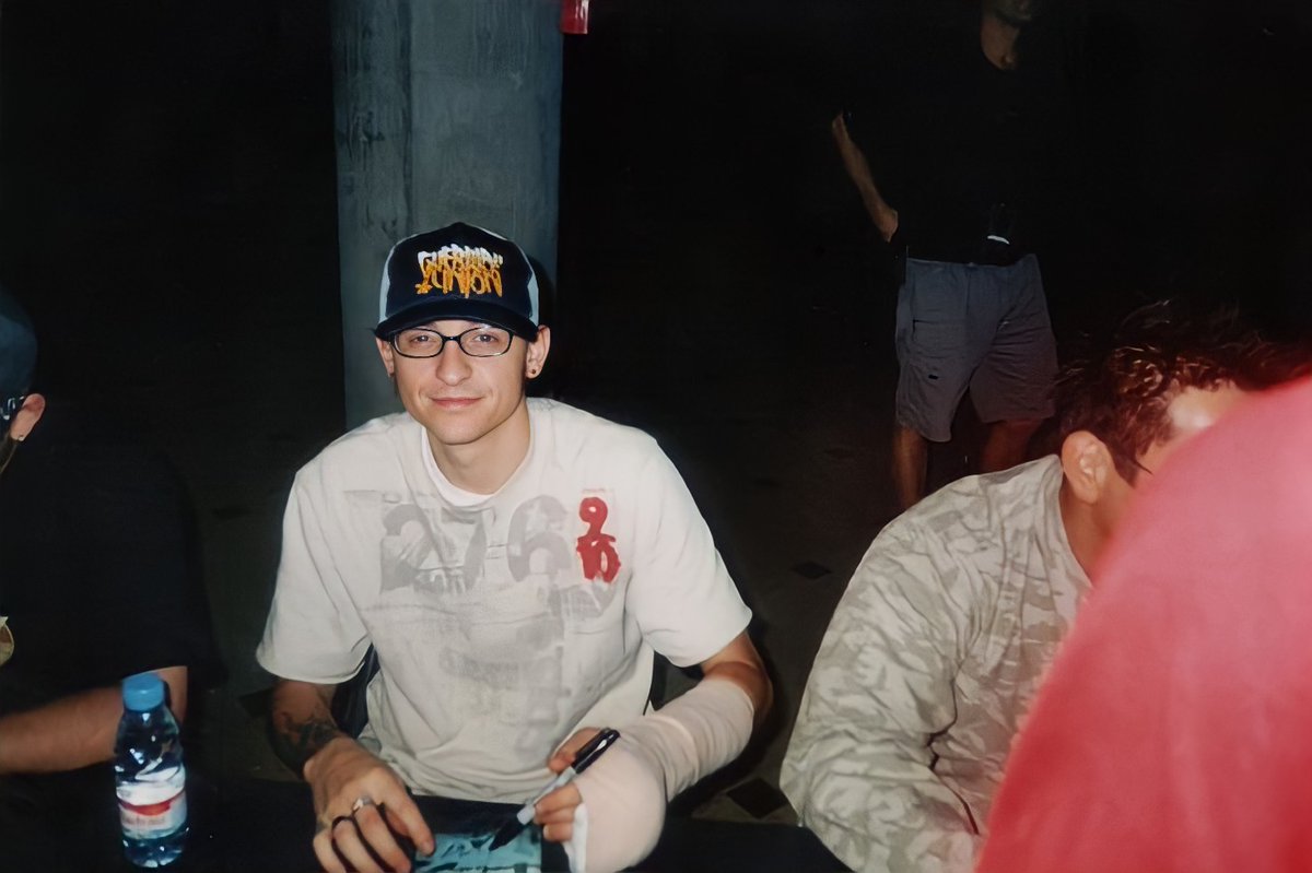 meduzaptrs's tweet photo. Moments ❤️

#ChesterBennington 
#MakeChesterProud 
#LinkinPark 
#Music 
#Love https://t.co/Kp7DCCFzoz