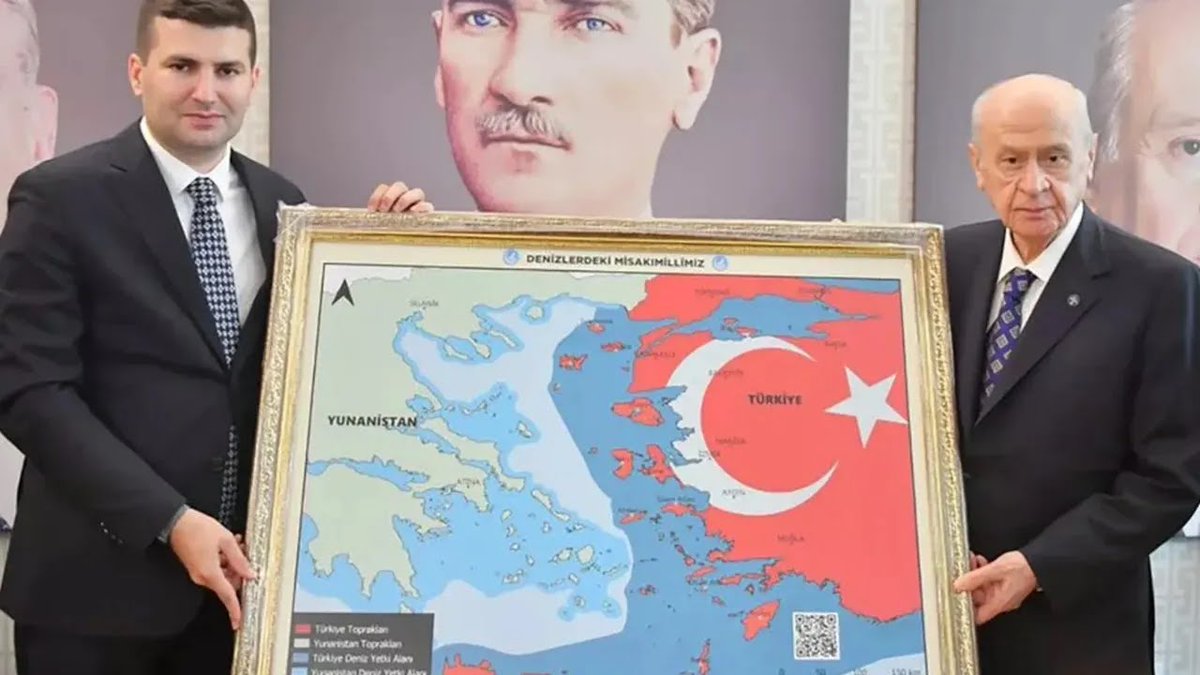 Devlet Bahçeli'ye verilen harita Yunanistan'ı ayağa kaldırdı! 'Adalar' detayı dikkat çekti, 
Miçotakis  ve içimizde ki yunanlılar
Küplere binmiş.

#ÜlküOcaklarıHaritası Dayak Kavga Canan Passat 850 euro Açığa Tekme Ümit Togo'da Şeytan