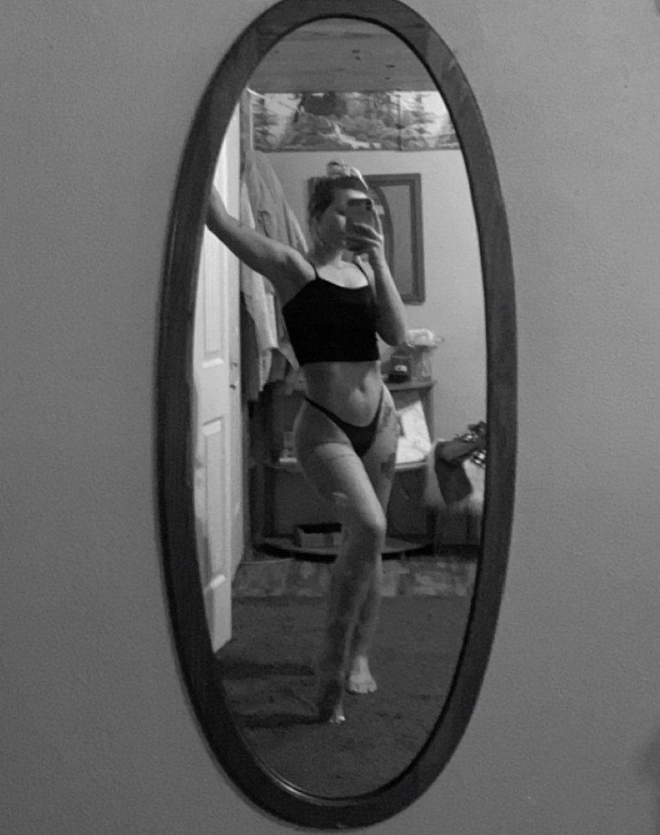 haybaebae13's tweet photo. Come play with me 💦🤤

https://t.co/rpzesSOdBQ

#sellingcontent #longlegs #blondie #onlyfans #onlyfanspromo #onlyfanspage https://t.co/LpvcVzDGwp