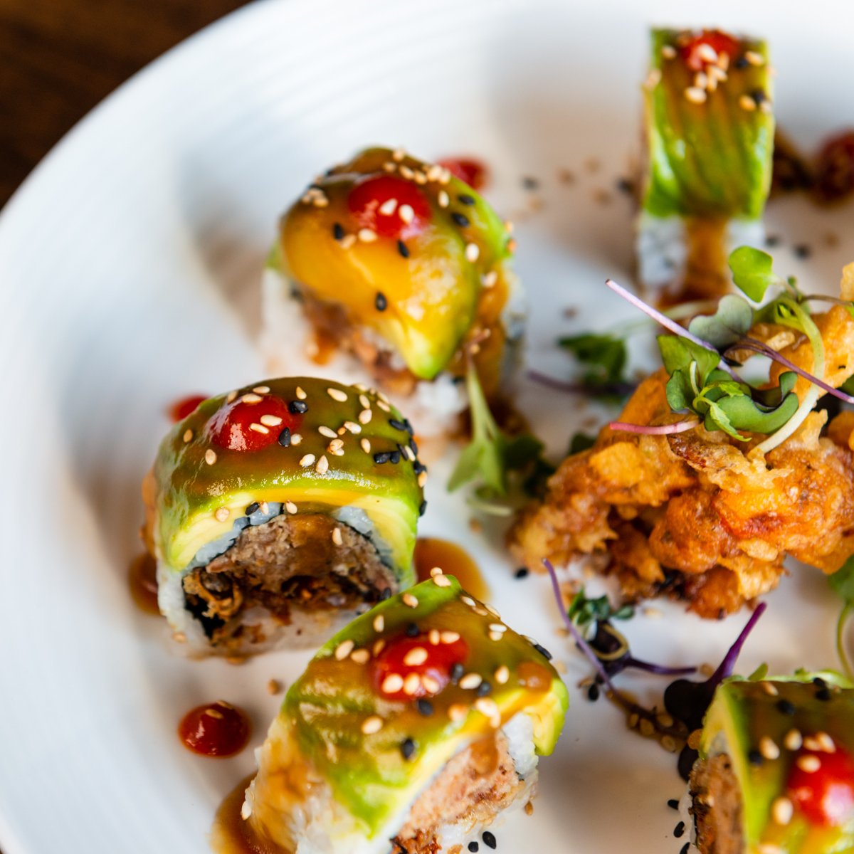 Discover the difference fresh ingredients make. We can't wait to welcome you in or welcome you back! #thousandcrane #chinesefood #japanesefood