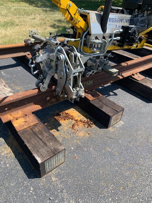 IndustryRailway's tweet photo. Quality checking our lease fleet and making any necessary repairs before leasing it out to the next. Pictured is the @PandrolGlobal/ Rosenqvist CD200.
View our lease fleet: https://t.co/usy53SstZU
#industryrailwaysuppliers #cd200 #railroadequipment #maintenanceofway #rosenqvist https://t.co/xEDWME2zSz