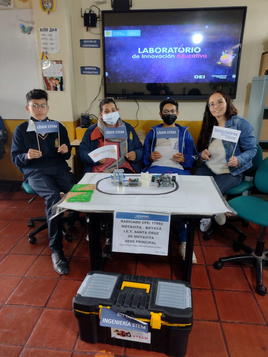 SecTICBoyaca's tweet photo. 📍Visitamos la Institución Educativa Técnica Santa Cruz de Motavita, donde el secretario @JohnAmayaR, realizó entrega del #LaboratorioSteam🚀Así los estudiantes aprenderán de ciencia, tecnología, ingeniería, arte y matemáticas de una forma divertida y creativa!
#BoyacáAvanza https://t.co/9i6BzMTl0x