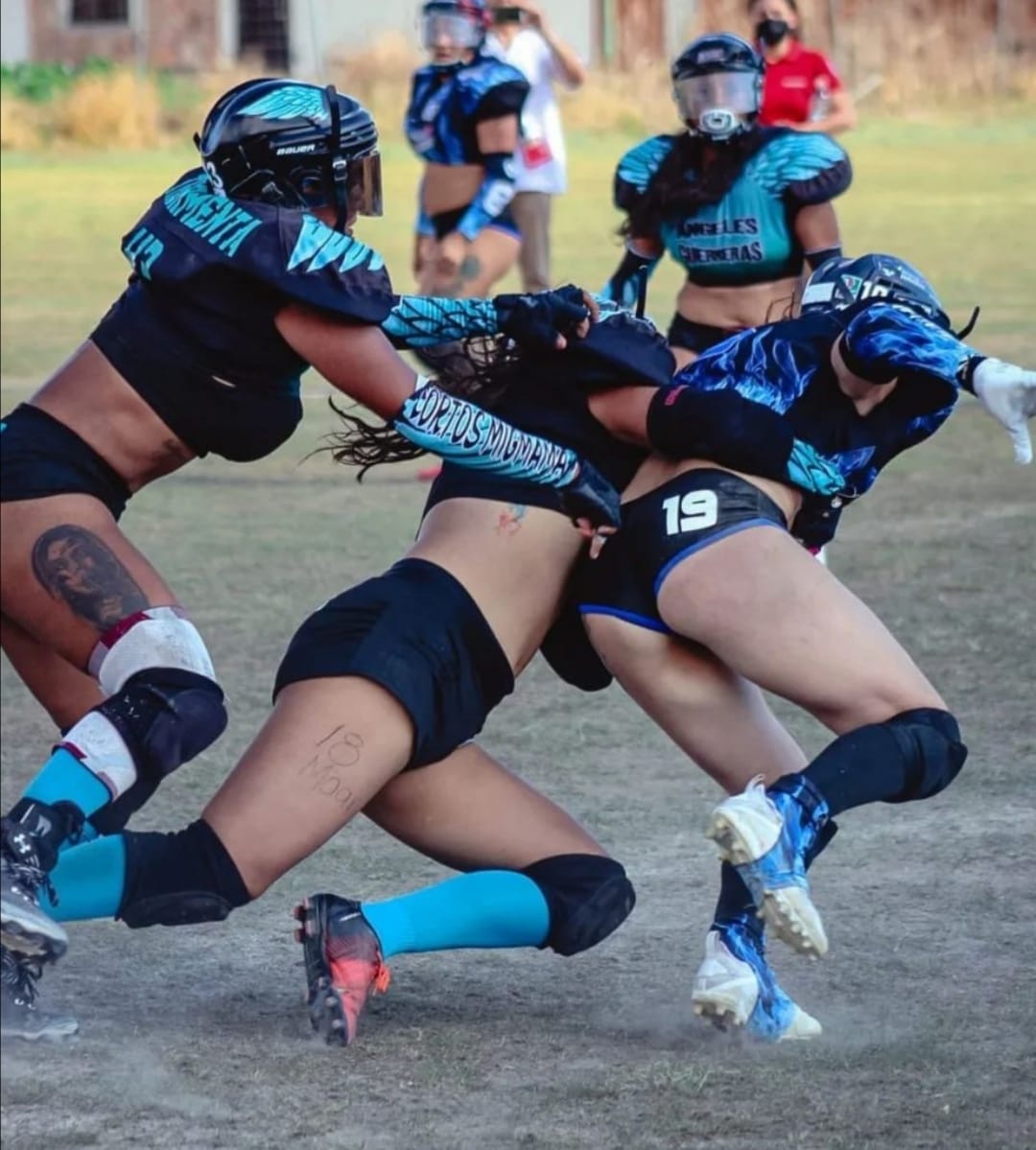 laredcincoradio's tweet photo. 🏈 || Tras derrotar a Death Army este fin de semana en la semifinal poblana de la liga nacional de Fútbol Americano en Bikini, Ángeles Guerreras enfrentará este domingo en la #CDMX la gran final. #LaRedCincoRadio https://t.co/t7NjVsSC0Q