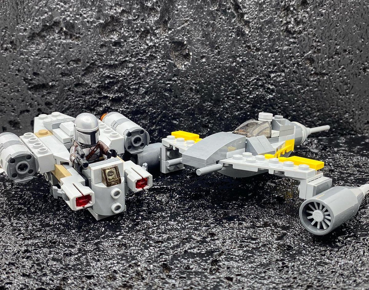 toypicsdude's tweet photo. The Naboo Starfighter, original and a custom version. Which looks better?
@starwars @LEGO_Group @themandalorian #StarWars #LEGO #LEGOStarWars #toys #toypics #toyphotography #legopics #legocollector #photography #Mandalorian #naboostarfighter https://t.co/eLxPE0zAZT