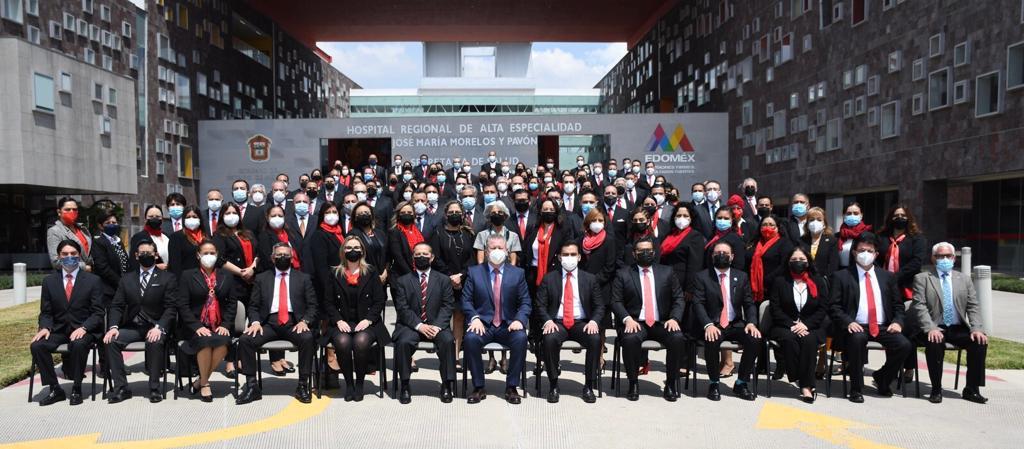 SaludEdomex's tweet photo. 📰 #ComunicadoSalud | CUMPLE ISEM 35 AÑOS DE ENFRENTAR RETOS Y CONVERTIRLOS EN OPORTUNIDADES DE MEJORA EN LOS SERVICIOS DE SALUD.

✅ Reconoce titular de la Secretaría de Salud mexiquense a los trabajadores de la institución.

📌 Más detalles 👉🏻 https://t.co/VDjTXjrG5O https://t.co/WKmQ9wfW5I