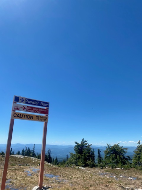 We've opened up the Peak Trail! July is finally starting to heat up the peaceful beauty in the alpine. The Bullet Chair is now operating from Thursdays to Sundays and holiday Mondays. Come see it for yourself!
For more info, visit: bigwhite.com/summer/hiking-…

#explorebc