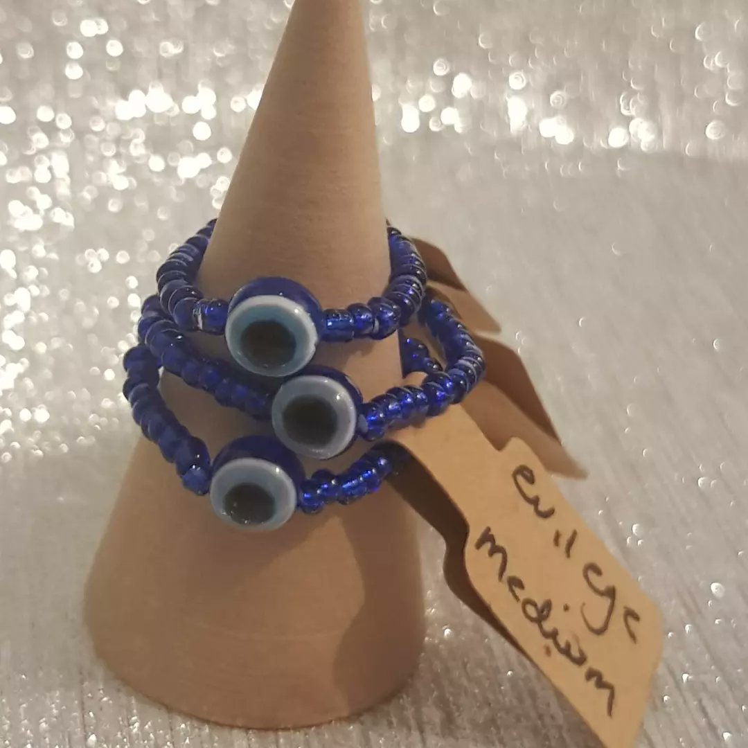 akasharach's tweet photo. Get a complimentary evil eye elastic ring with the next 3 etsy orders that I receive.

Just message small, medium or large after purchasing and I will pop one in with your order 👌

https://t.co/01T0Q4t5oD https://t.co/uWaofVfMSt
