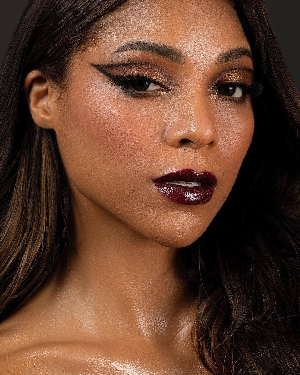 SigmaBeauty's tweet photo. Snatched and stunning ๐คฉ
Shop now to get this gorgeous glow https://t.co/EbCtoJrsoS
๐ MUA and photography by juandavidferrazzo
โค๏ธ Model: janetleyvany
#SigmaBeauty #SigmaMakeup #Makeup #CleanBeauty #CrueltyFree #VeganMakeup #MUA https://t.co/B7D4sKWoOq
