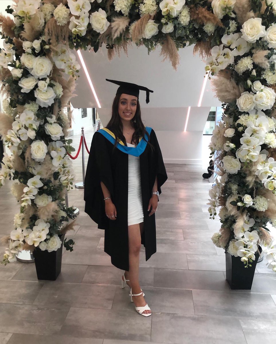 Leesha Naisbitt tweet media