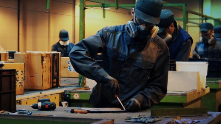 kurt_chen's tweet photo. Fixing things is easier where they are designed to be fixed right?
Virtual twin technology can help manufacturers and operators design and optimize their #disassembly processes right from the product development stage.
#Circularity #Dismantling

https://t.co/gJls0b22Eh https://t.co/GWaQnuM27M