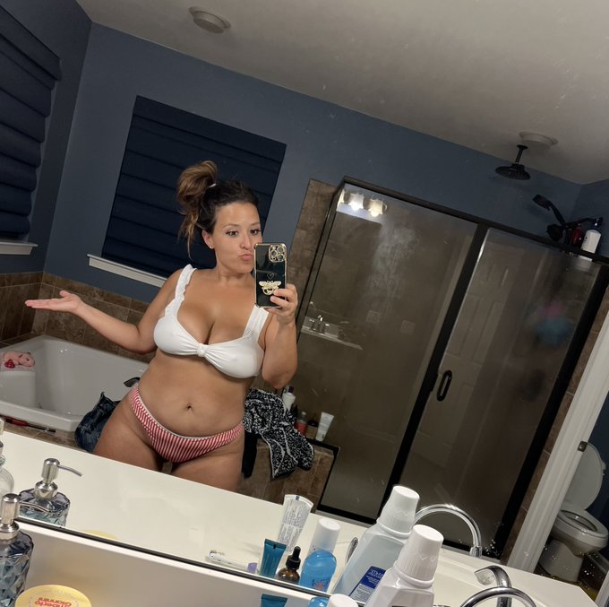 Watch cherr bearr's leaked NSFW photo on TwXstars