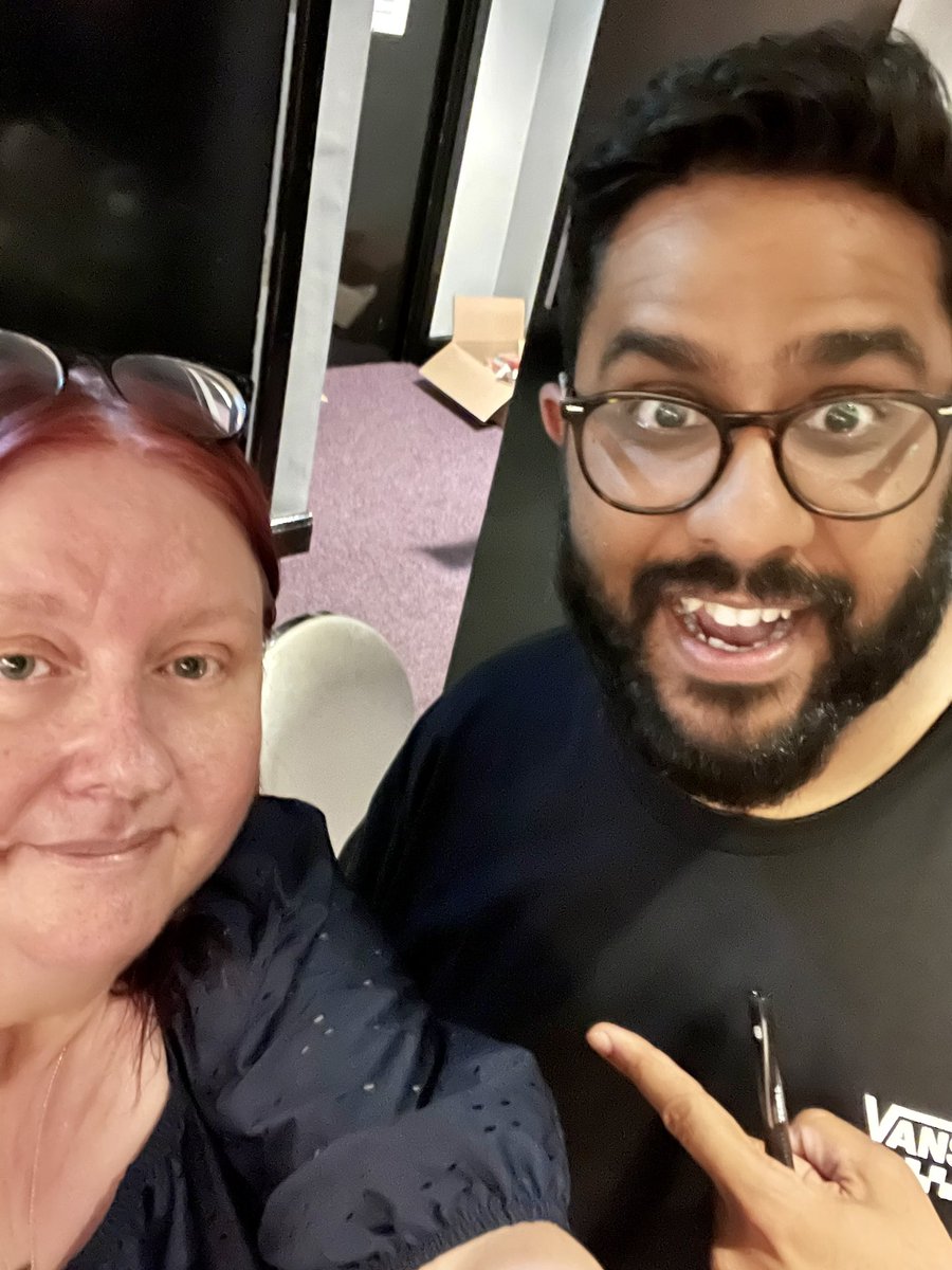 Jooberloober's tweet photo. I spent the evening with these two comedy legends. I got a proper big cuddle off Eshaan as well! 🧸#EshaanAkbar #TezIlyas #AlhambraStudio #Bradford #HaveAWord #SupportLiveComedy @eshaanakbar @tezilyas https://t.co/9PrIykvJIR