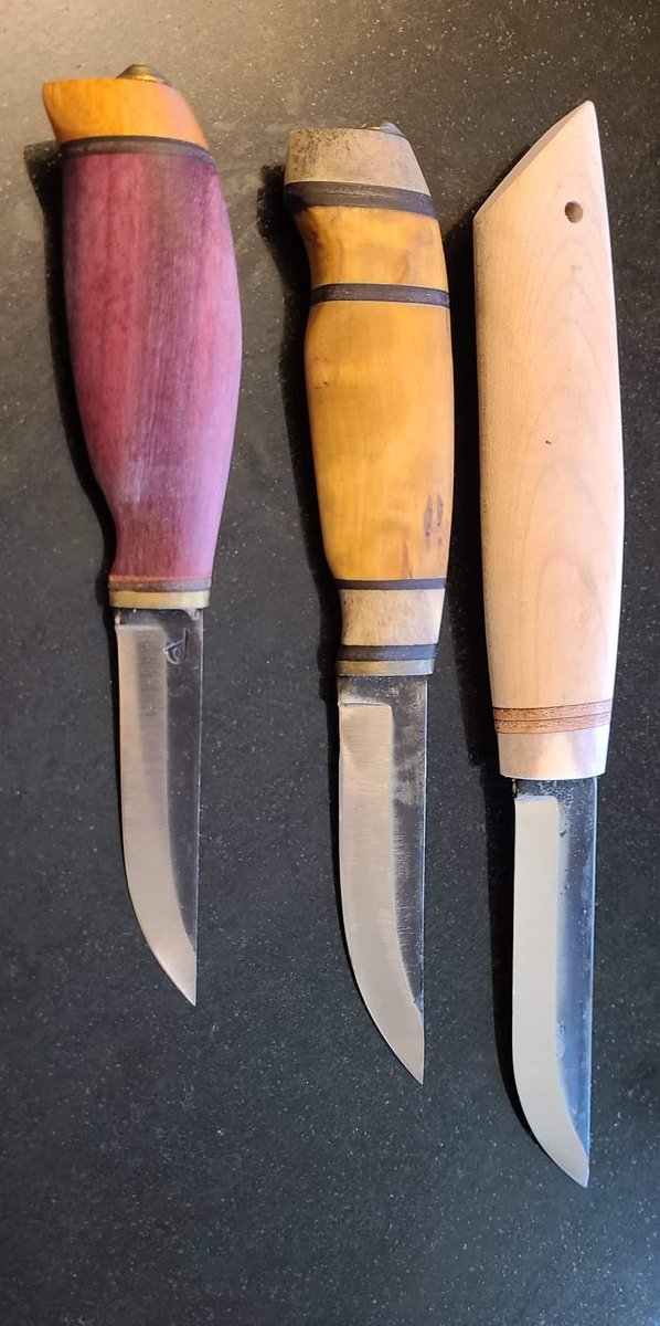 I'm so enchanted
As <a href="/dotta/">dotta</a> had commanded
Rune on the door
With a knife, one handed