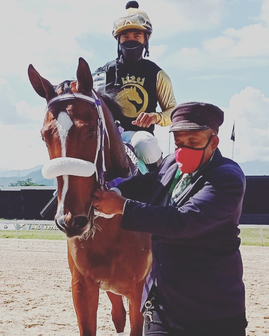 carlos escobar jr tweet media