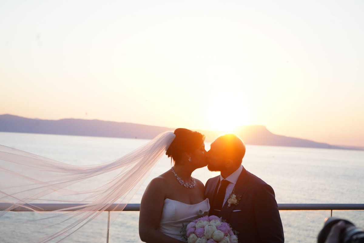 CassDigMedia's tweet photo. Congrats to the happy couple. https://t.co/t0vKdYTAkp
