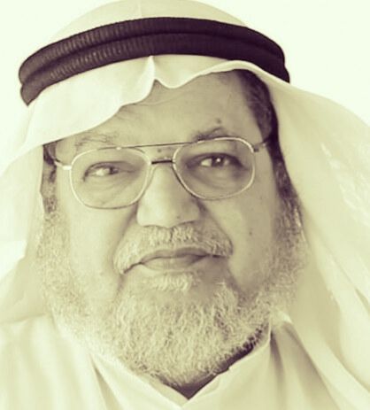 أما عن هذا الشيخ فهو الطبيب الذي لفظ سماعته وخلع بلطو الطب ليعارك إفريقيا بما فيها من خضم وجوع ومرض...