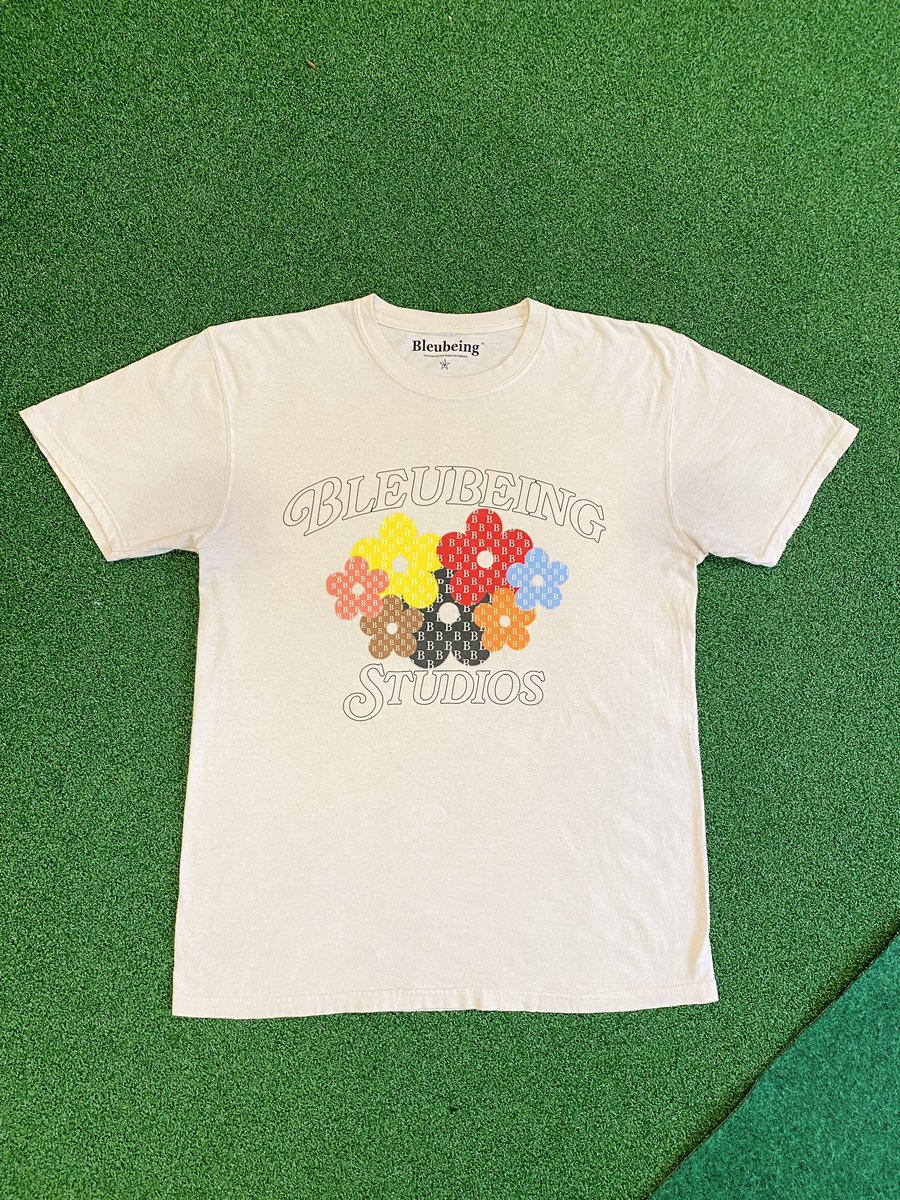 ramirbetts's tweet photo. Monogram Flower 🌸 Tee (SAMPLE) 

Like or Retweet if we should release these! https://t.co/IhuPU2hoie