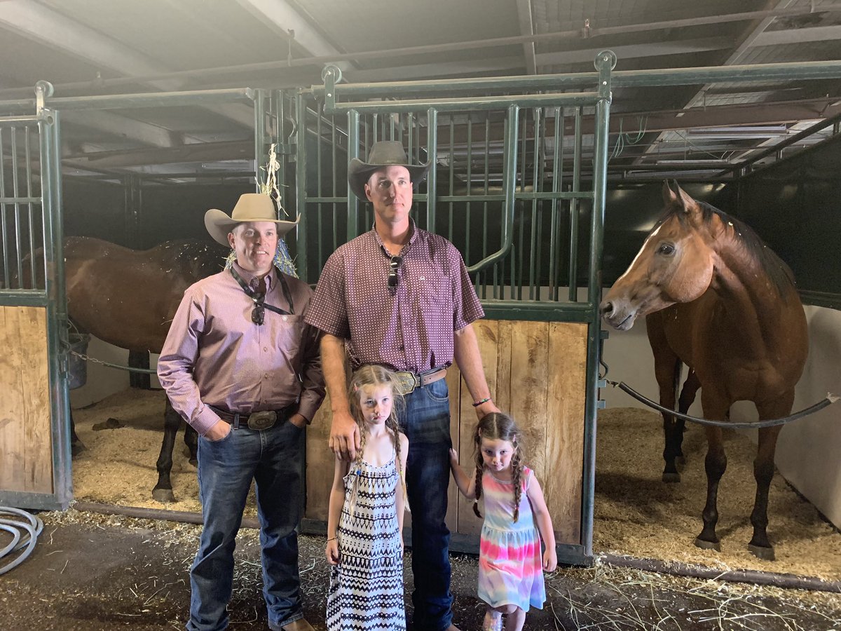 NateHornerAB's tweet photo. Great to visit the barns and meet with @ucalgaryvetmed students and Jordie Fike today at Stampede.

Veterinary medicine is a vital part of our rural economy, and more Alberta-trained vets is a big win for our livestock industry. https://t.co/JABvT8u1lE