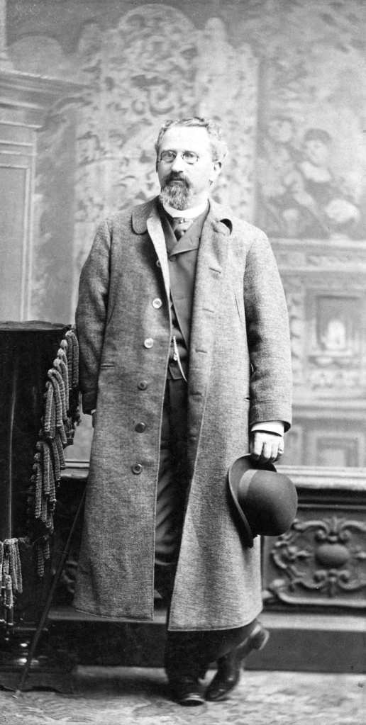OppyProduce's tweet photo. Itโs David Oppenheimer Day! Did you know that Oppy originated in 1858 to provide supplies to fortune seekers drawn by the Fraser Canyon Gold Rush? Learn more about our nearly 165-year history here: https://t.co/SNXhohywPL๐#TeamOppy #Oppyproduce #DavidOppenheimerDay https://t.co/ot2jKCzhew