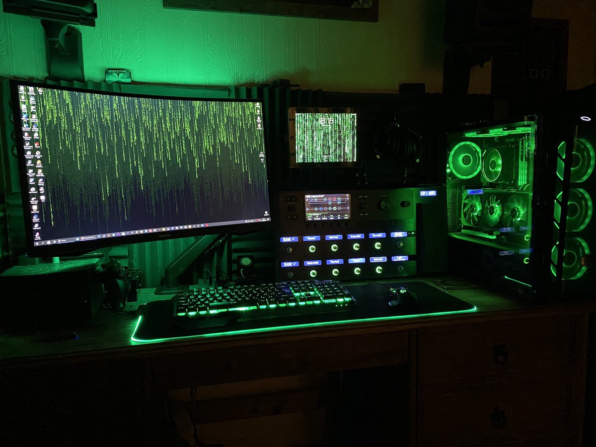 meteoriot's tweet photo. @bitwitkyle Do your best / worst 

Ryzen 5 3600
RX5700xt 
16gb ram 
And stuff https://t.co/lCZKmQAFBv
