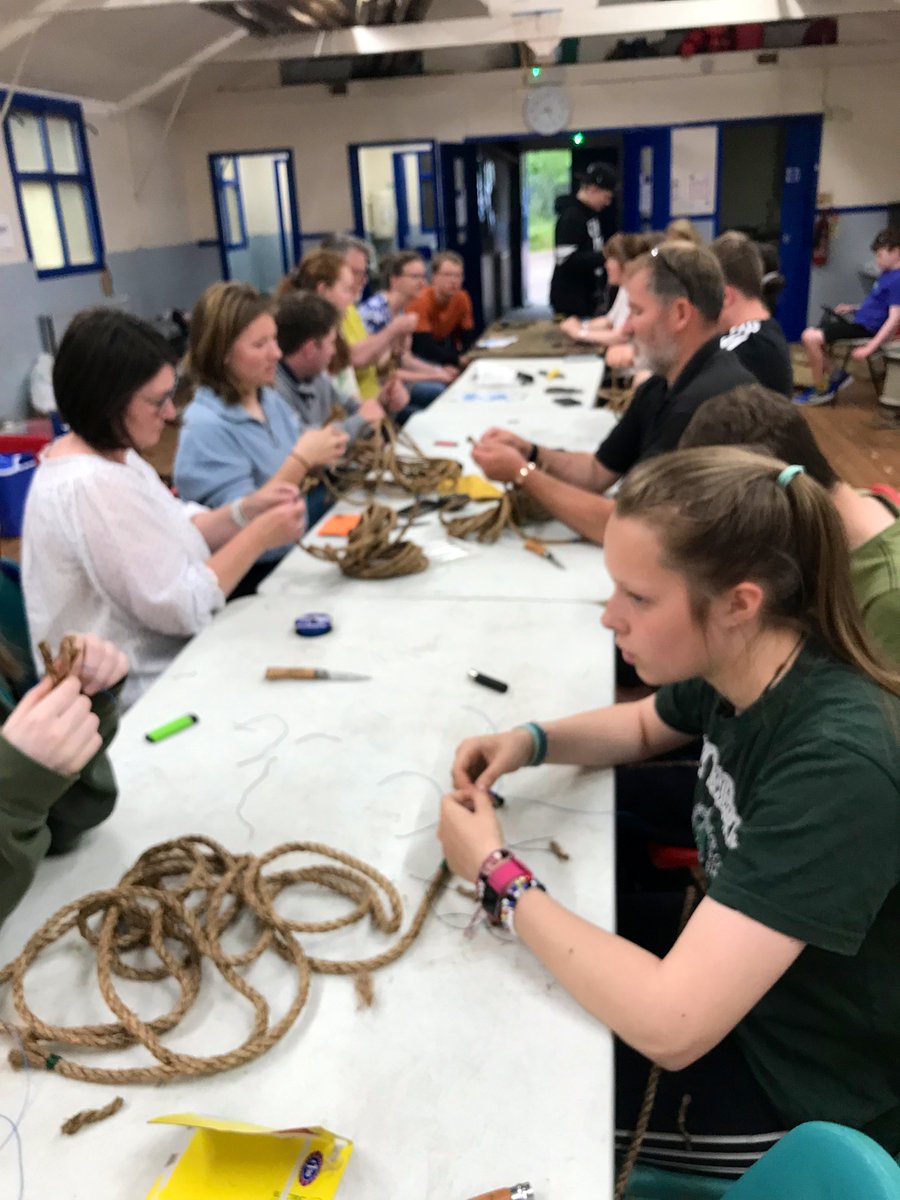 lanark_esu's tweet photo. Great night with some of the Explorers and their parents prepping the ropes for the @BAJamborette
Over 200 lashing lengths completed and ready to go.
#Scoutcraft #TraditionalScoutingRocks #6DaysTillTheFieldOfDreams https://t.co/oH3ImfztVZ