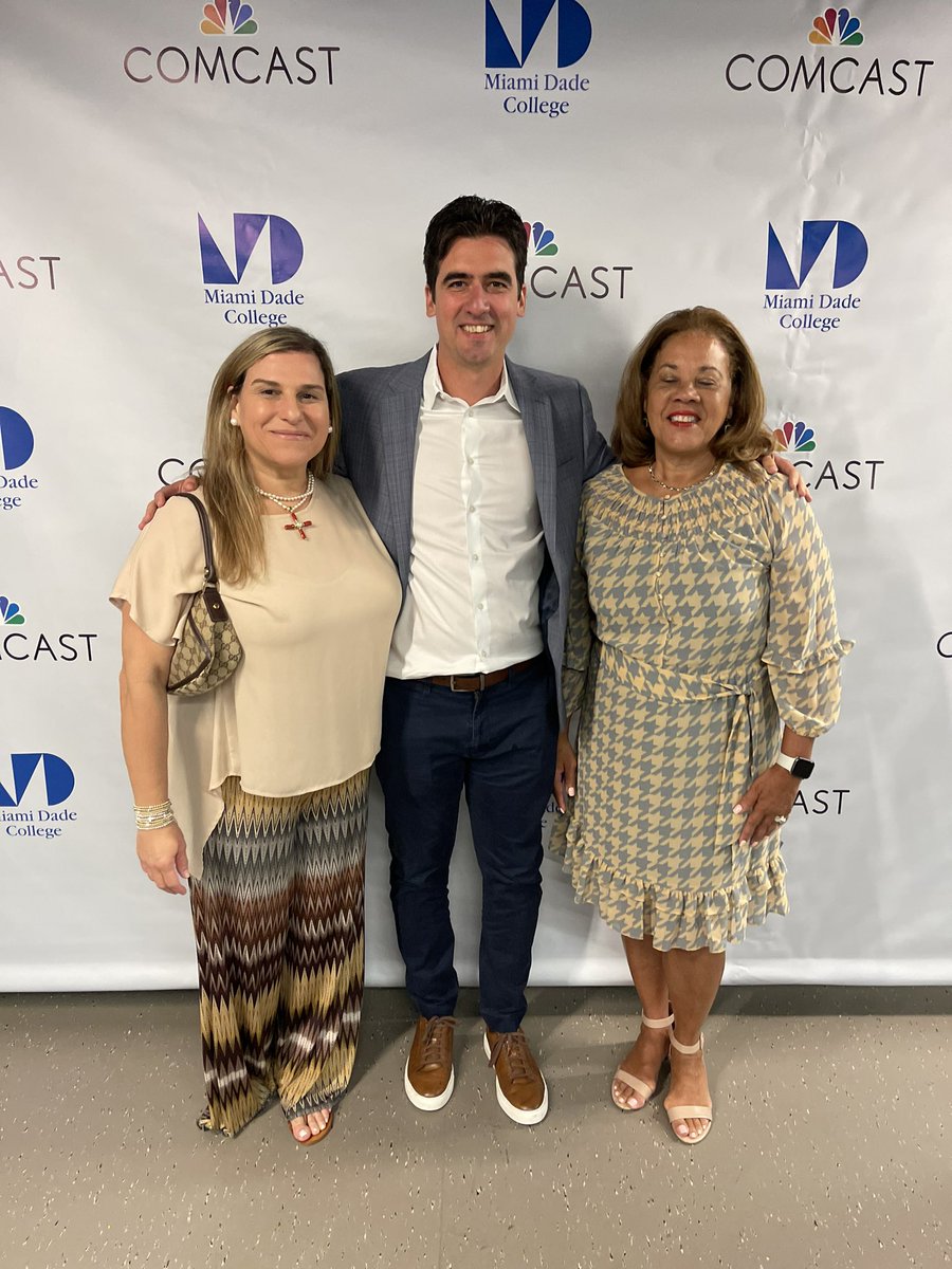 Ana Chammas tweet media