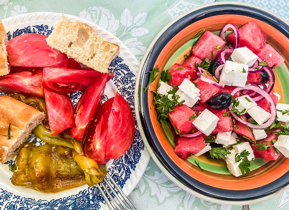 Dimitar_a83's tweet photo. I could live on this forever… for a bread and cheese lover, as complimentary deliciousness @Nigella_Lawson watermelon salad, Macedonian fried peppers and my homemade focaccia. Leave me alone please, i am in heaven! https://t.co/faXgPy2xtf