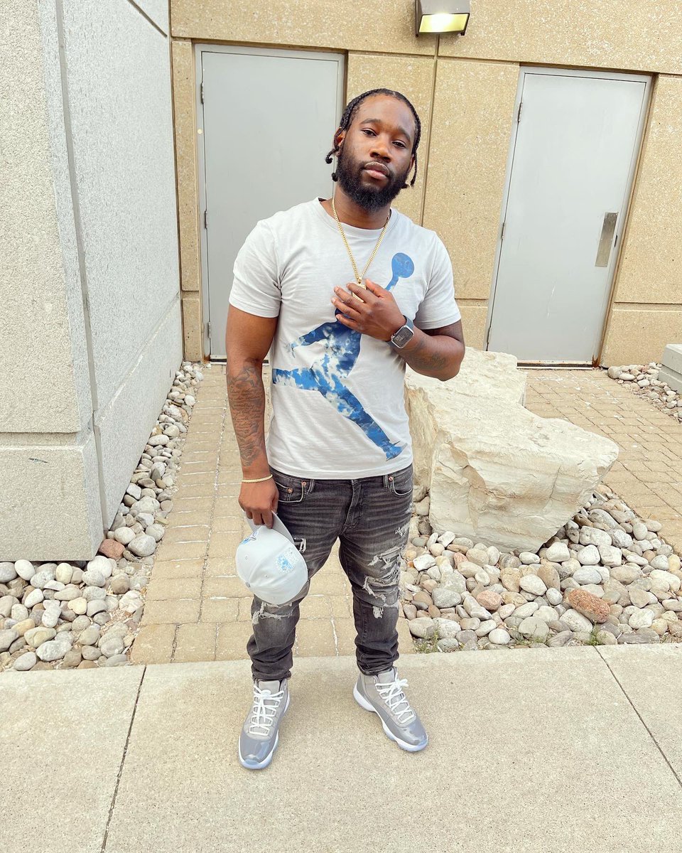RealRjdaprince's tweet photo. People probably think I show off
I ain't even give it yet
Runnin' up a silly check, stayin' off the internet. 🗣🥶🅿️🌐🔥😤 https://t.co/MTpparIGd5