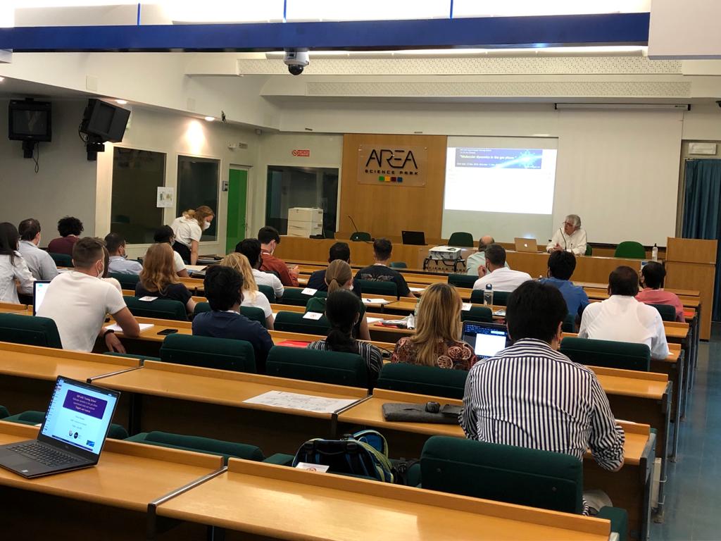 CostGas's tweet photo. The MD-GAS #COSTAction experimental school started today with an introduction by L. Avaldi and H. Zettergren. Interesting #lectures on detectors/spectrometers by M.H. Stockett and on synchrotron experiments held by K. Prince have followed. Stay tuned! @COSTprogramme https://t.co/6g4Vl7UKFV